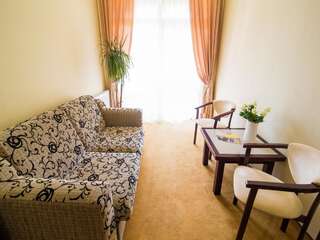 Отель Georg Palace Hotel Черновцы Люкс с балконом-5