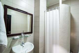 Отель Georg Palace Hotel Черновцы Люкс с балконом-6
