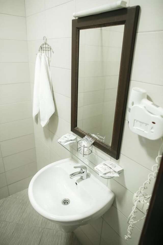 Отель Georg Palace Hotel Черновцы-10
